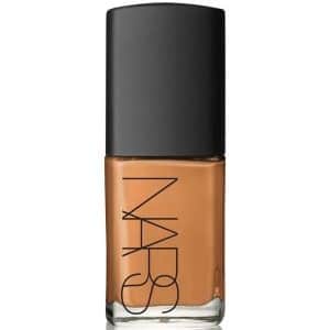 NARS Sheer Glow Flüssige Foundation