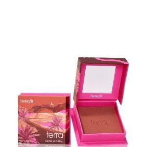 Benefit Cosmetics Terra Blush in Terracotta mit Goldschimmer Rouge